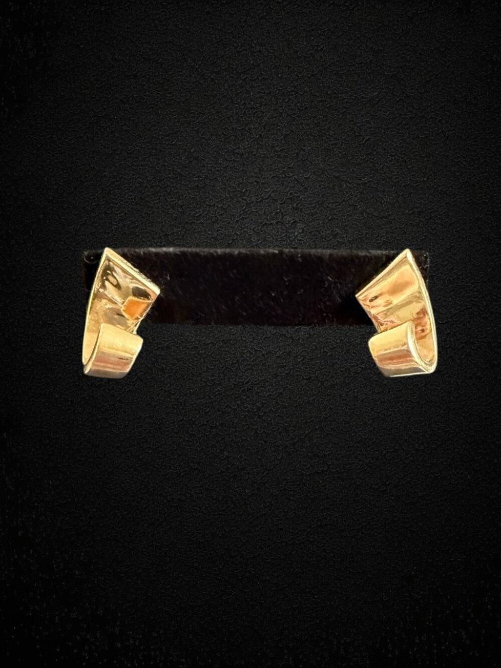 Vintage Signed 14K Gold Modernist Sculptural Ribbon Curl Omega Earrings 8.2g
